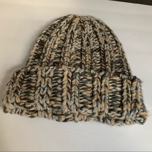 BCBG Winter hat - Picture 2 of 5